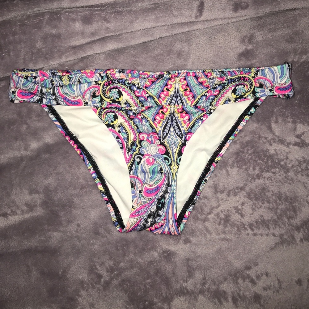 Victoria Secret paisley pattern bottom